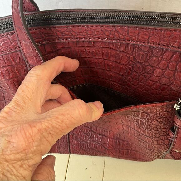 Rellic Croc Purse Burgundy Front and Back Straps With Buckles NWT - Picture 6 of 16